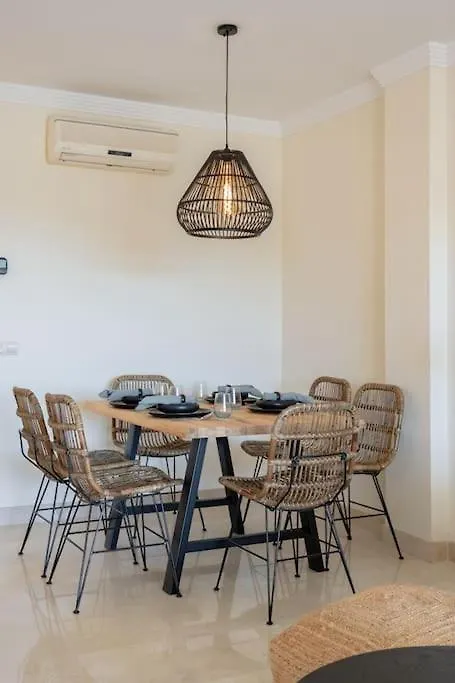 Fantastisch Appartement Vlakbij Zee Estepona