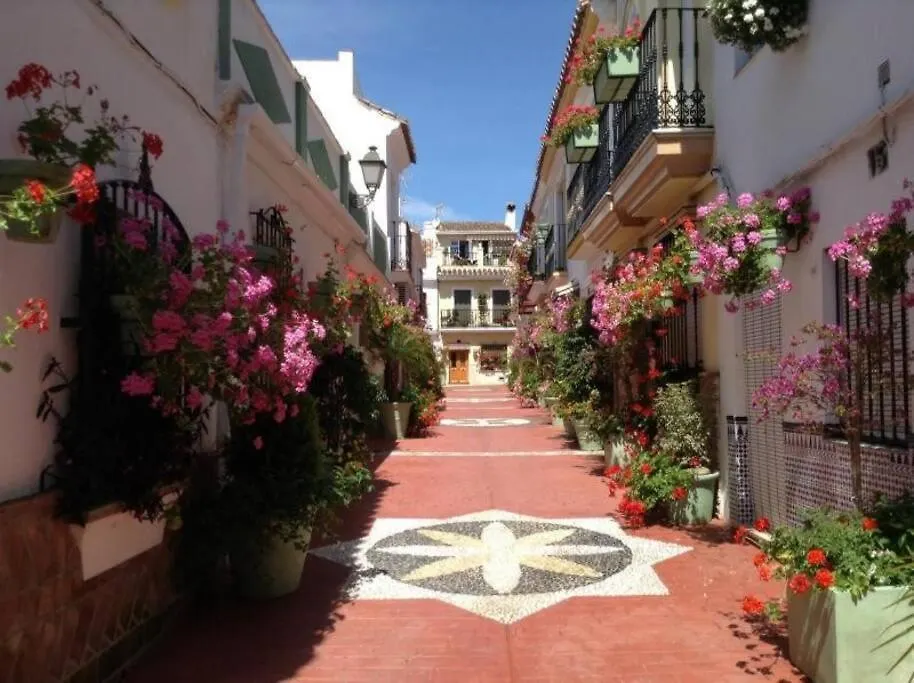 Apartment Fantastisch Appartement Vlakbij Zee Estepona