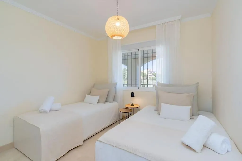 Fantastisch Appartement Vlakbij Zee Estepona